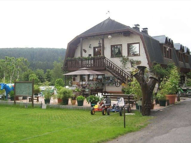 Camping Eisenbachtal Review, Girod, Germany